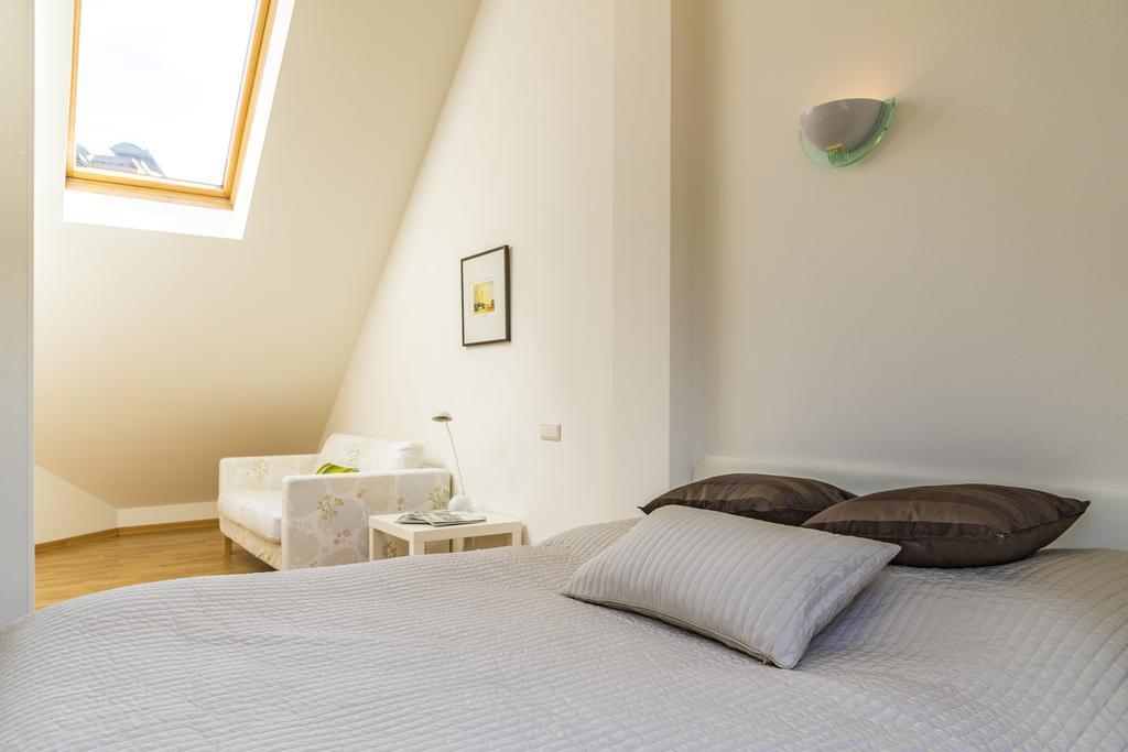 Maisonette Apartment am Bahnhof - Adults only Innsbruck Exterior foto