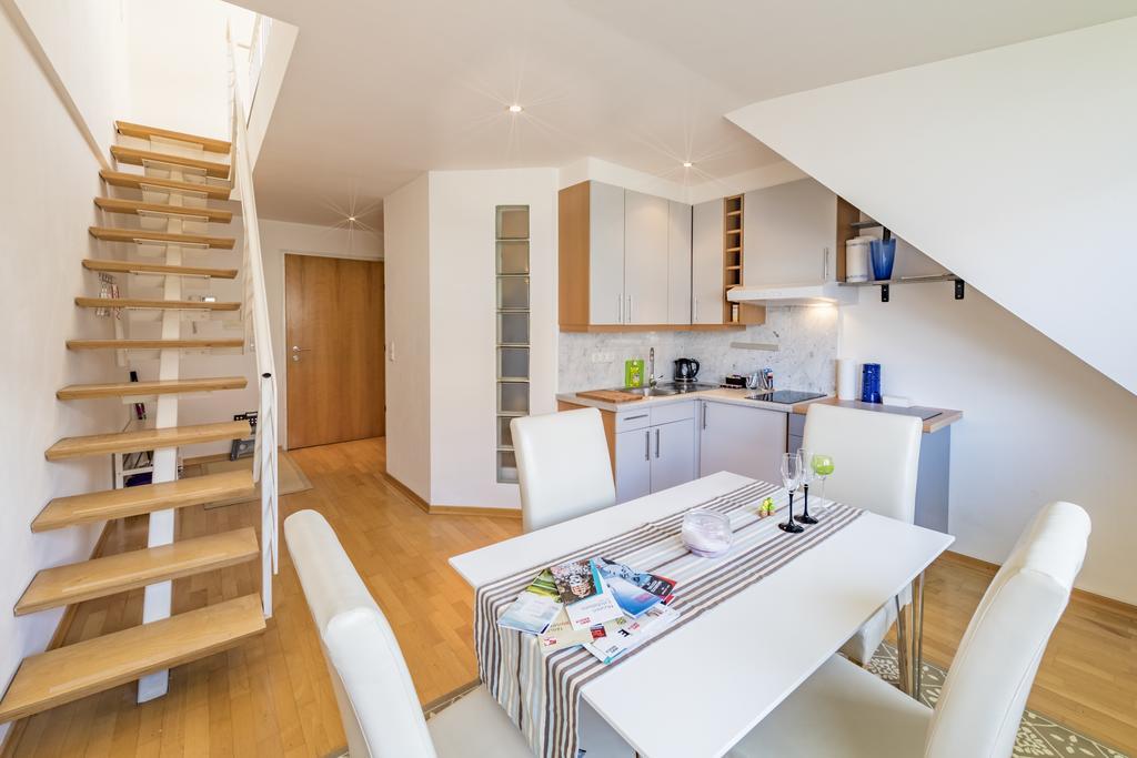 Maisonette Apartment am Bahnhof - Adults only Innsbruck Exterior foto
