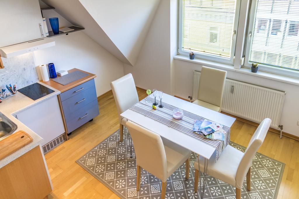Maisonette Apartment am Bahnhof - Adults only Innsbruck Exterior foto