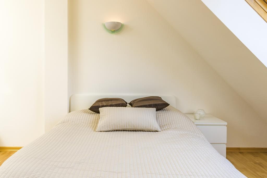 Maisonette Apartment am Bahnhof - Adults only Innsbruck Exterior foto