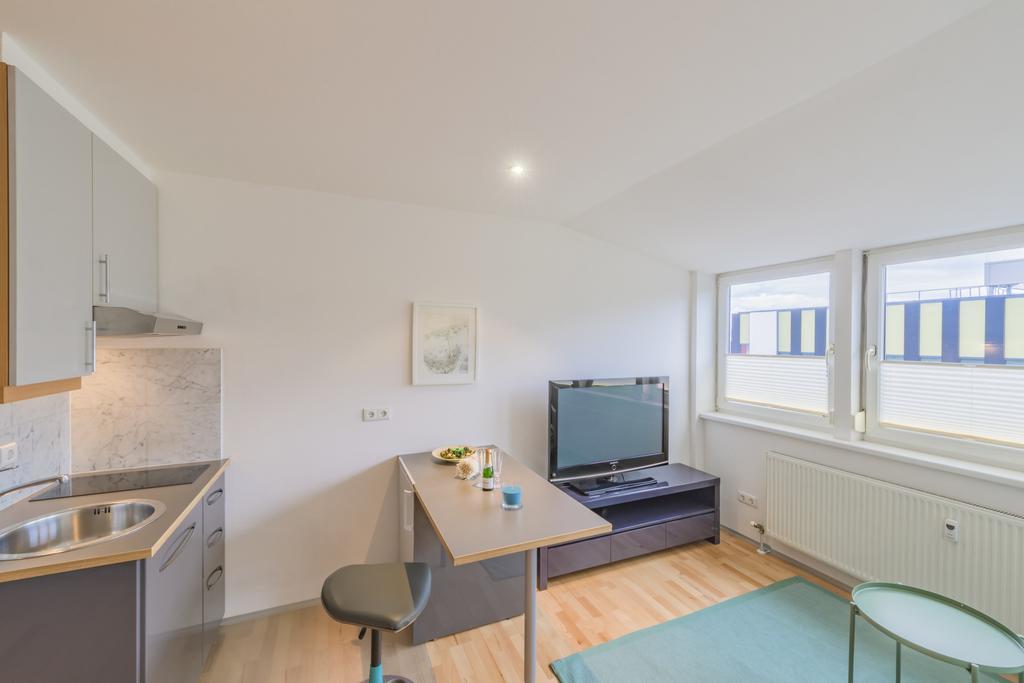Maisonette Apartment am Bahnhof - Adults only Innsbruck Exterior foto